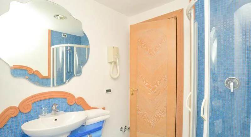 SINGLE STANDARD Room, Albergo Italia, Naples