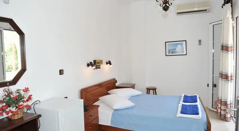 Room, Proteas Hotel, Santorini