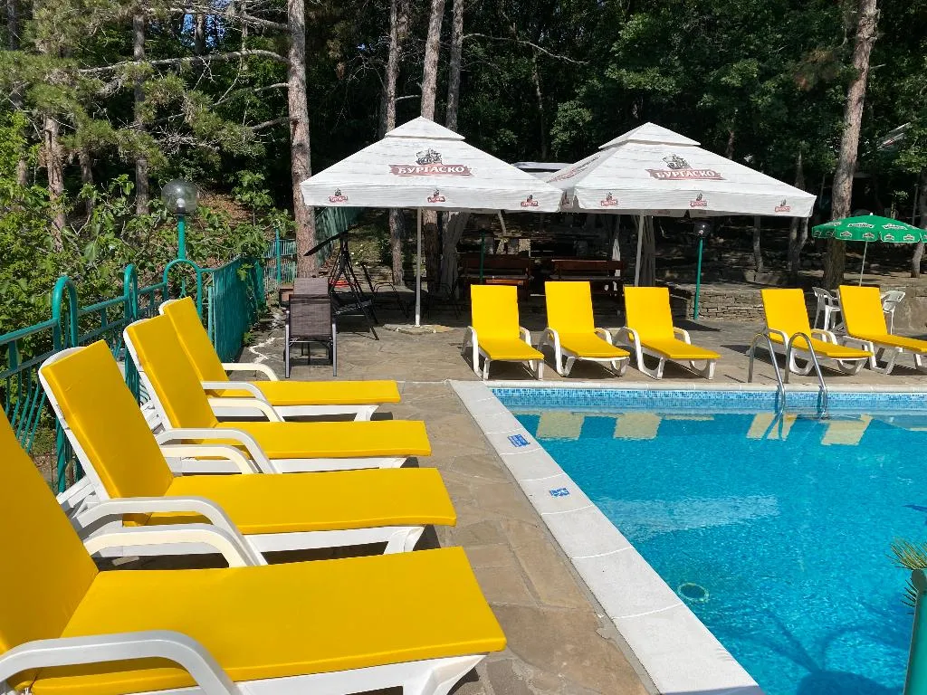 Pool, Zora, Bourgas
