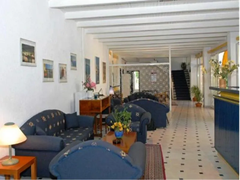 Lobby, Feakion, Corfu