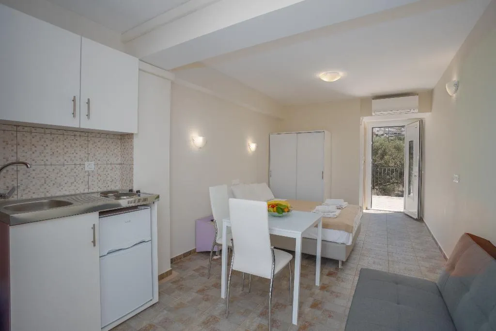 STUDIO SUPERIOR Room, Bellino Apartments, Crete