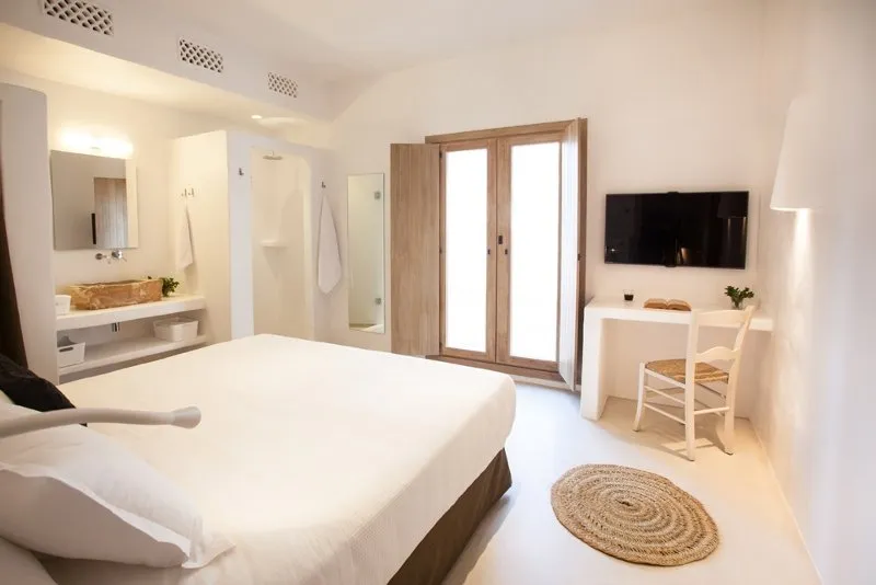 Room, HM Balanguera, Majorca