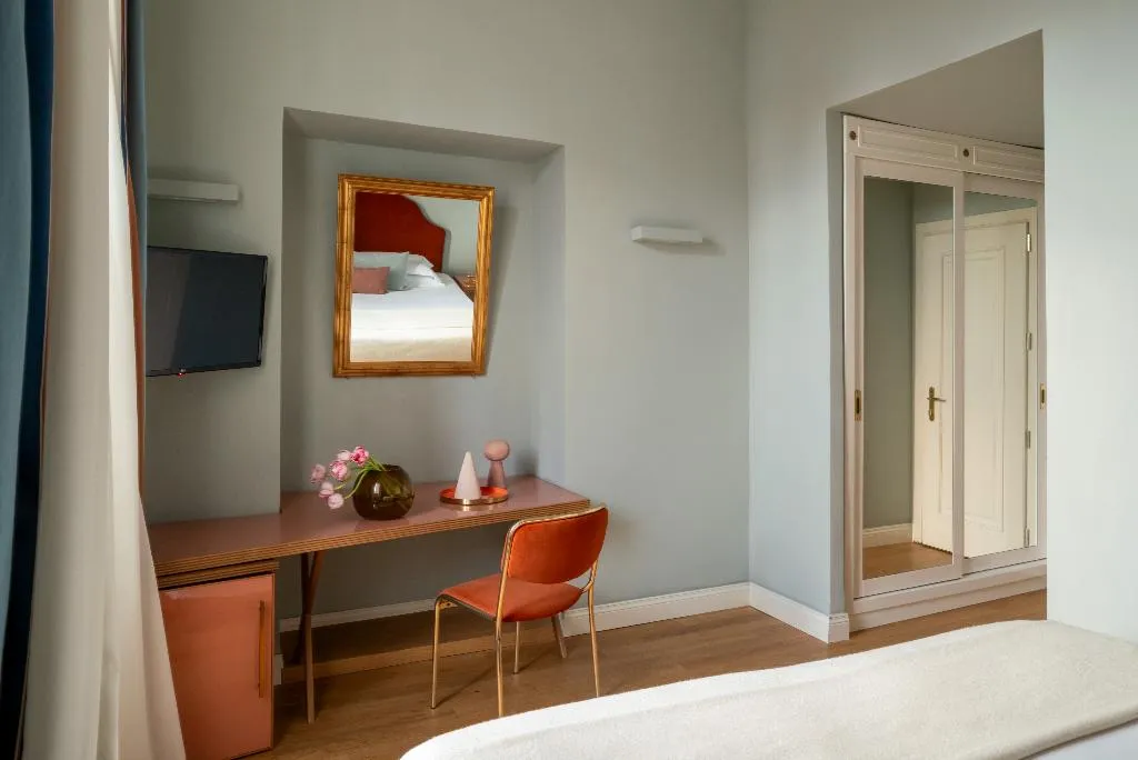 Double or Twin SUPERIOR Room, HC Palazzo dei Cardinali, Rome
