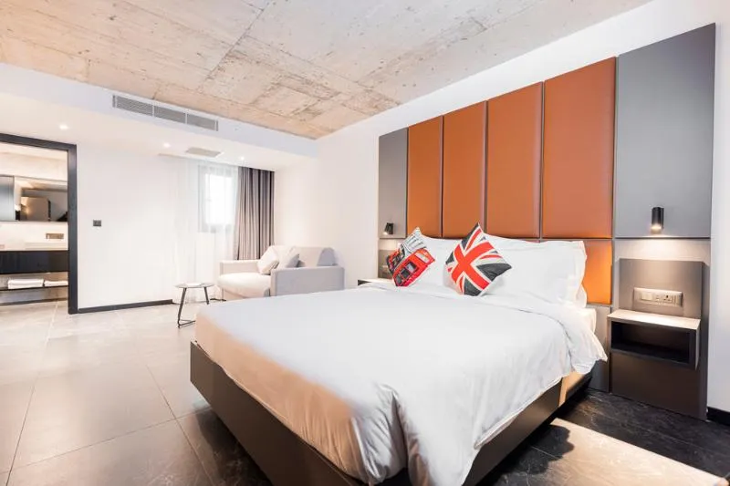 Double or Twin QUEEN BED NON SMOKING Room, The Londoner Hotel St. Julians, Malta