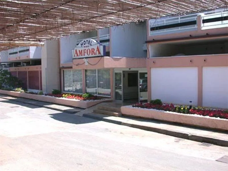 Lobby, Amfora, Istria