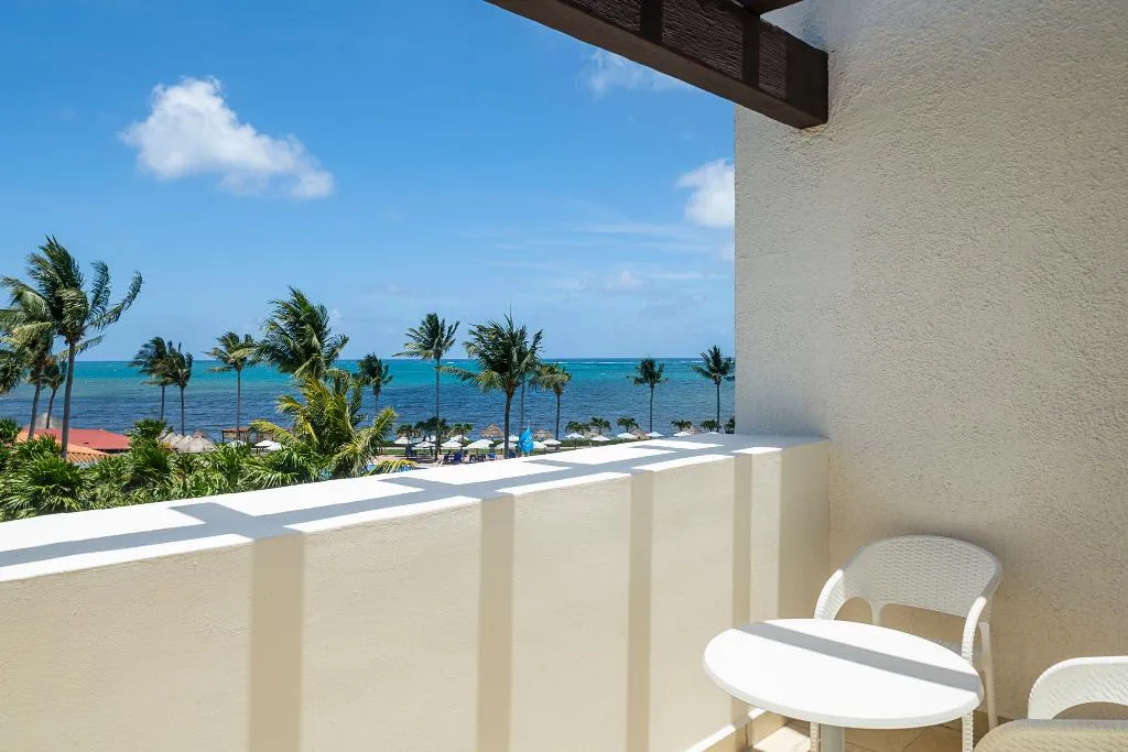 JUNIOR SUITE LUXURY OCEAN VIEW Room, Ocean Coral & Turquesa All Inclusive, Cancun Area
