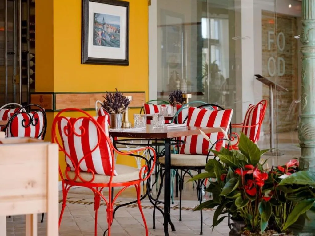 Restaurant, Verdi St Georges Bay Marina, Malta