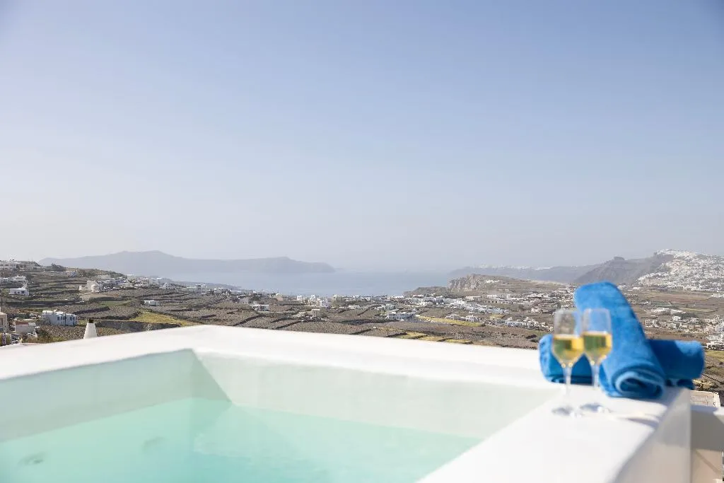 SUITE DELUXE GARDEN VIEW Room, Zannos Melathron Hotel By Omilos Hotels, Santorini