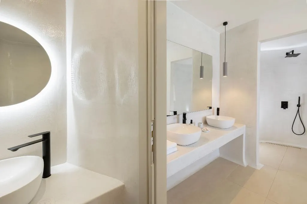 SUITE LUXURY Room, Zannos Melathron Hotel By Omilos Hotels, Santorini