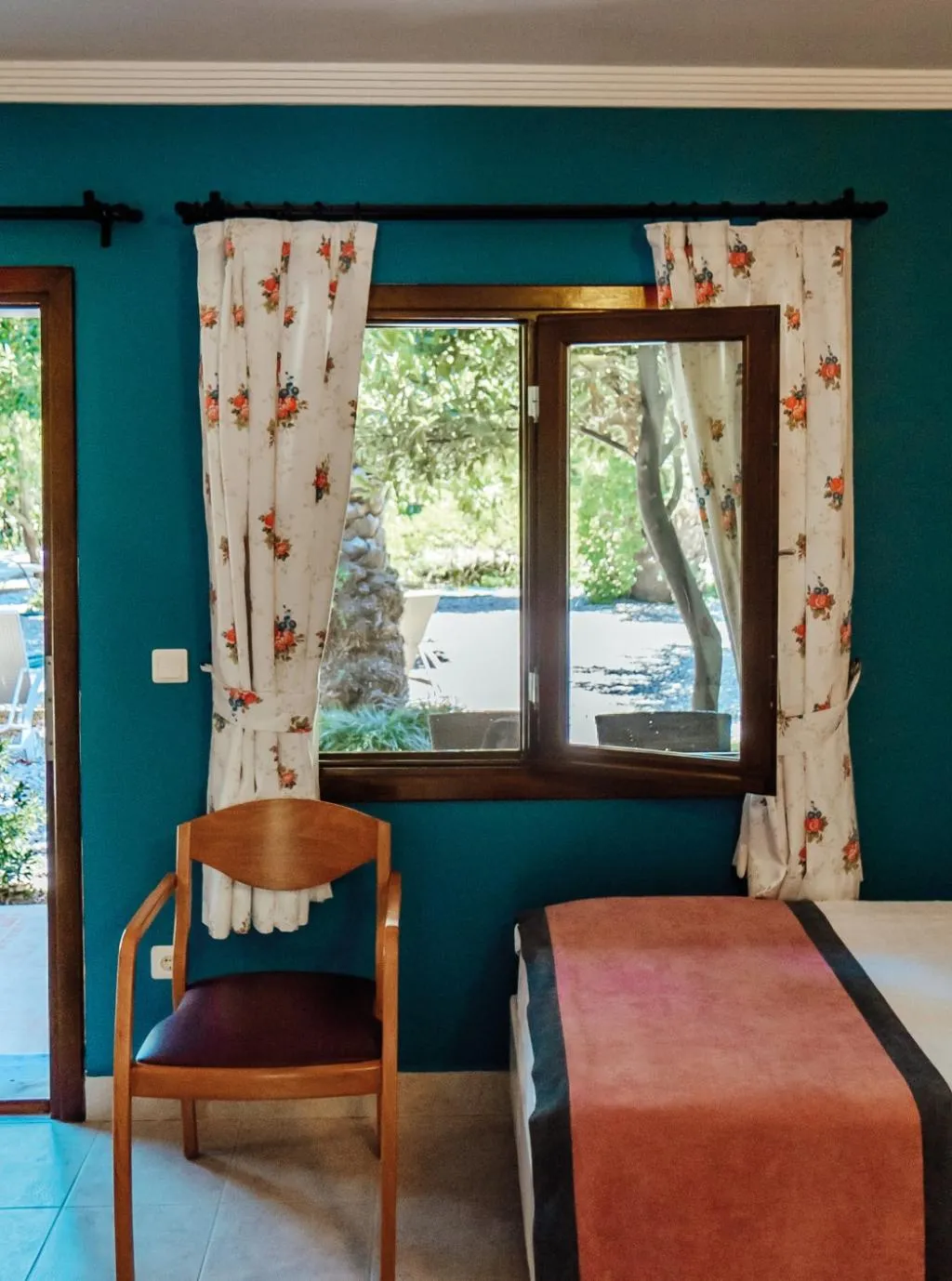 BUNGALOW CAPACITY 4 Room, Azur Hotel Çral, Antalya