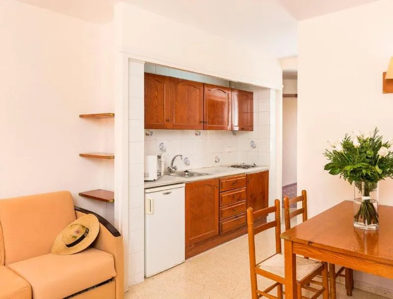 APARTMENT STANDARD Room, Apartamentos Guitart, Costa Brava