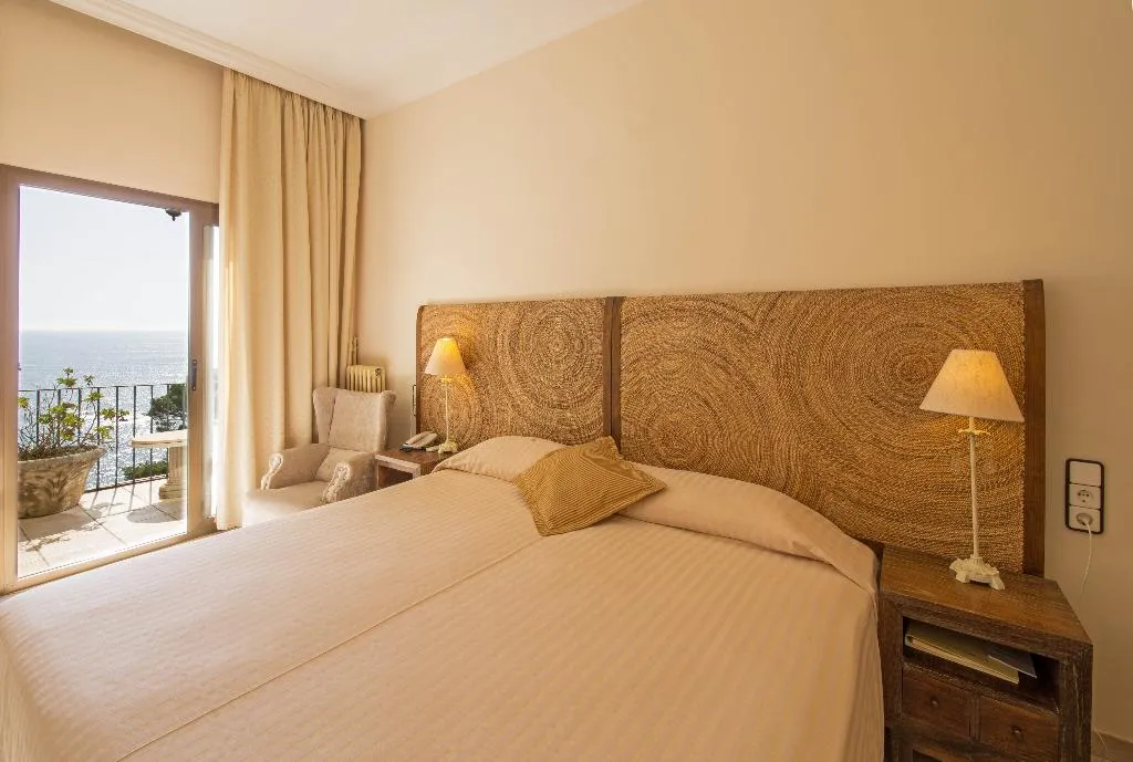 DOUBLE SINGLE USE SUPERIOR Room, Cap Roig, Costa Brava
