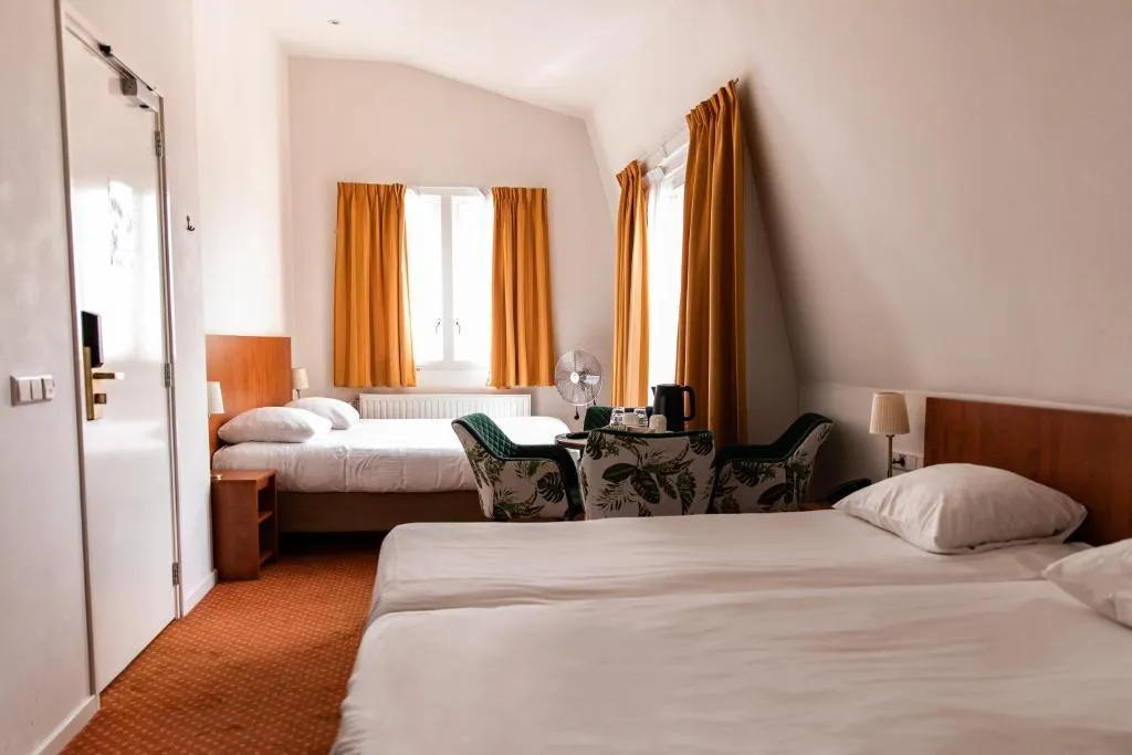 FAMILY ROOM COMFORT Room, Ambassador City Centre Hotel, Amsterdam