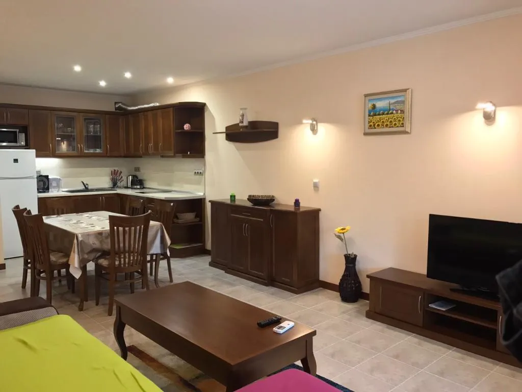 APARTMENT TWO BEDROOMS Room, Casa Real, Bourgas