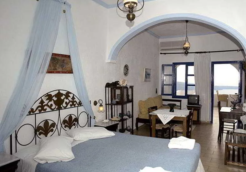 Room, Irini Villas Resort, Santorini