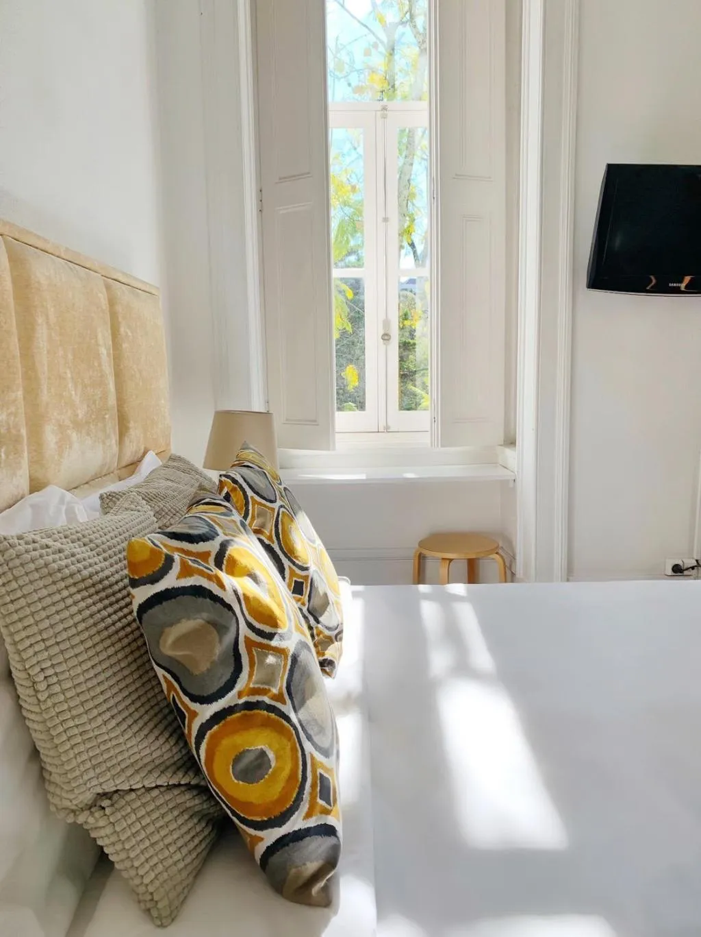DOUBLE SUPERIOR WITH BALCONY Room, WW Hostel & Suites, Porto