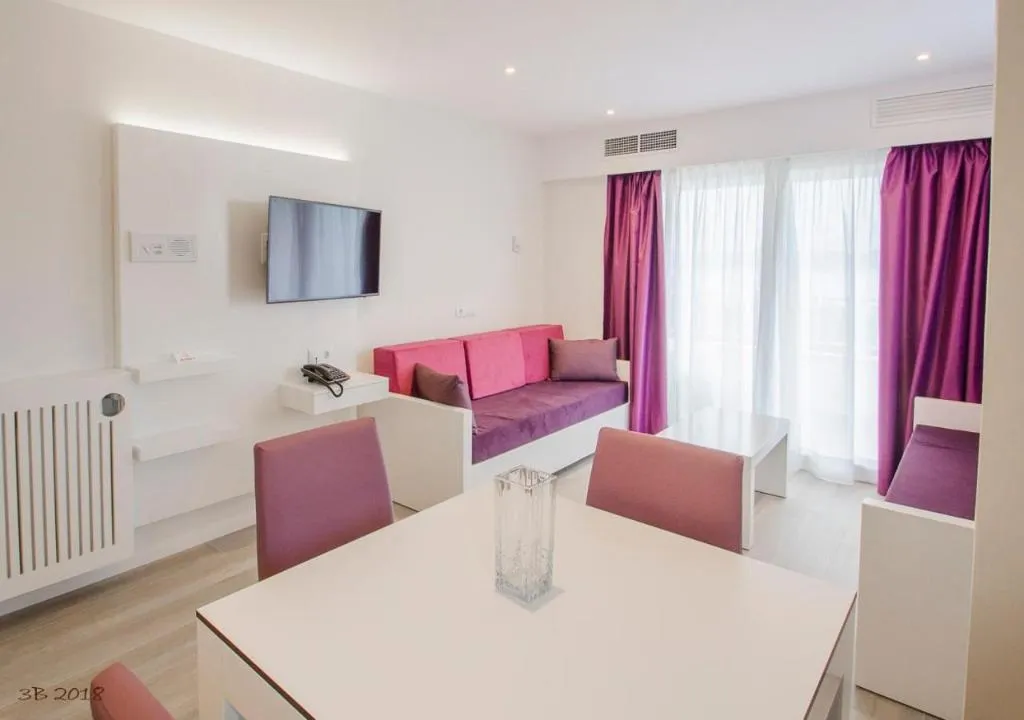 APARTMENT PREMIUM WITH VIEWS Room, Apartamentos Ponent, Majorca