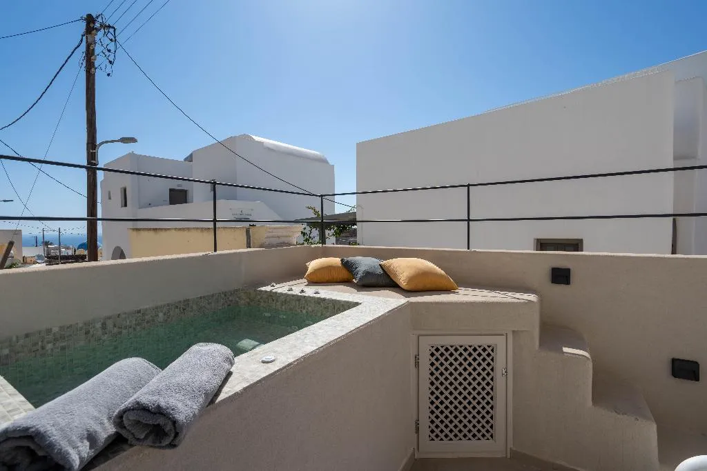 APARTMENT LUXURY ONE BEDROOM Room, White Orchid Boutique Apartments, Santorini