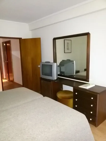 Room, Moinho de Vento, Porto