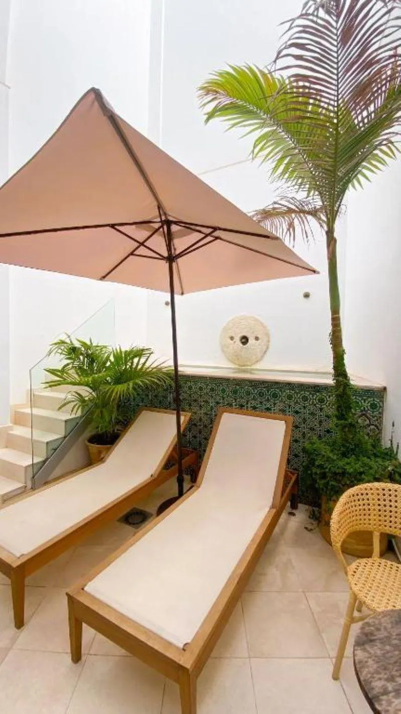 APARTMENT WITH PRIVATE POOL Room, Honest Sevilla, Seville