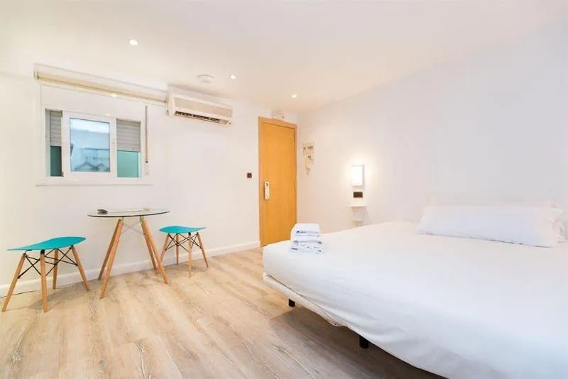 General view, AinB Las Ramblas-Colón Apartments, Barcelona