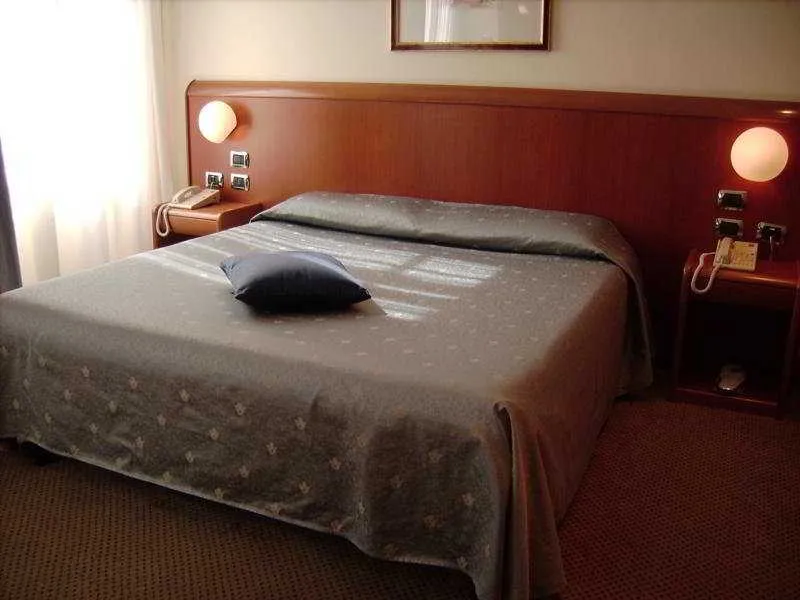 Room, Ponte Sisto, Rome