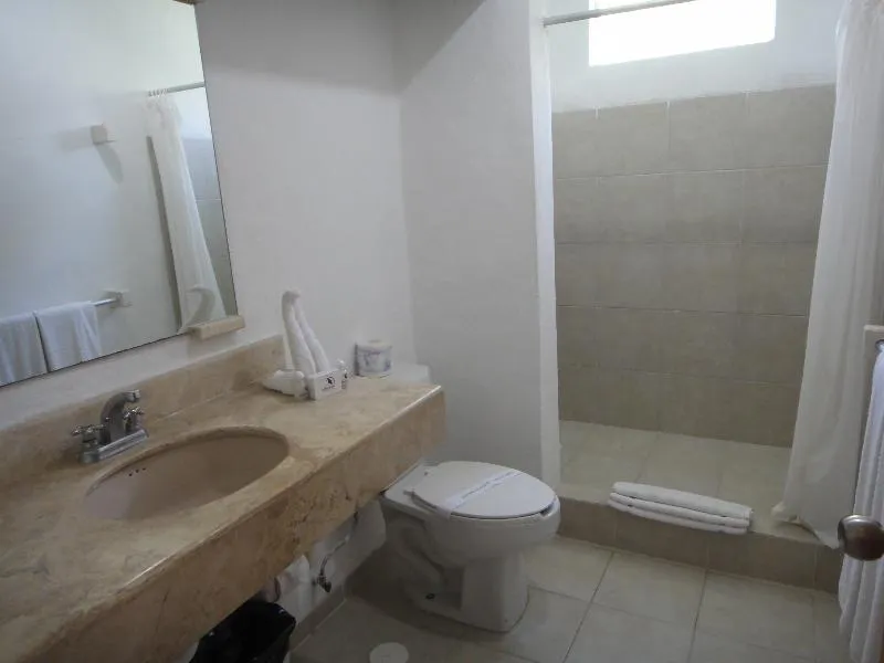 SINGLE STANDARD Room, Sotavento Hotel & Yacht Club Cancun, Cancun Area
