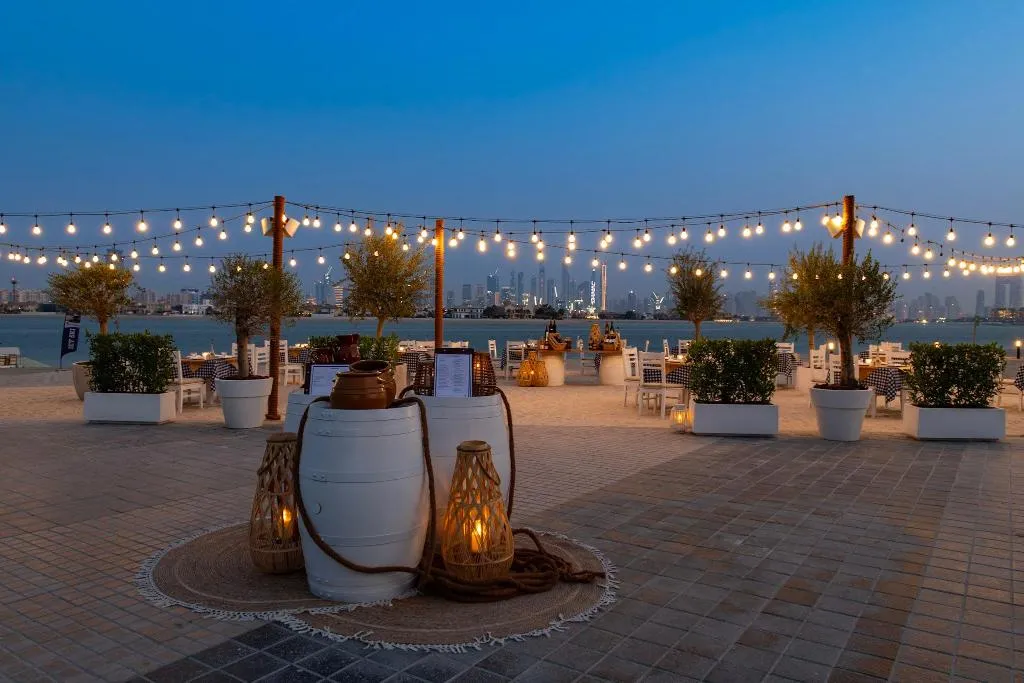 Restaurant, Th8 Palm Dubai Beach Resort Vignette Collection, Dubai