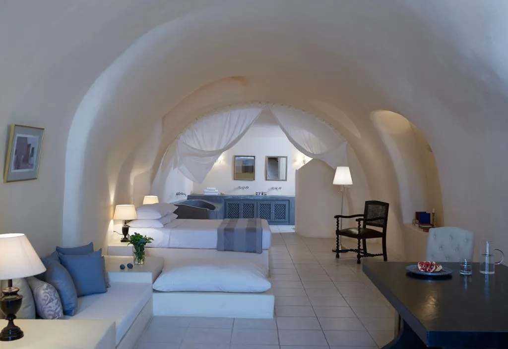 SUITE HONEYMOON Room, Zannos Melathron Hotel By Omilos Hotels, Santorini
