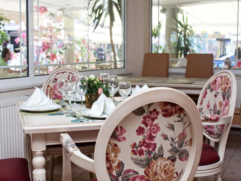 Restaurant, Parthenon Art Hotel, Thessaloniki