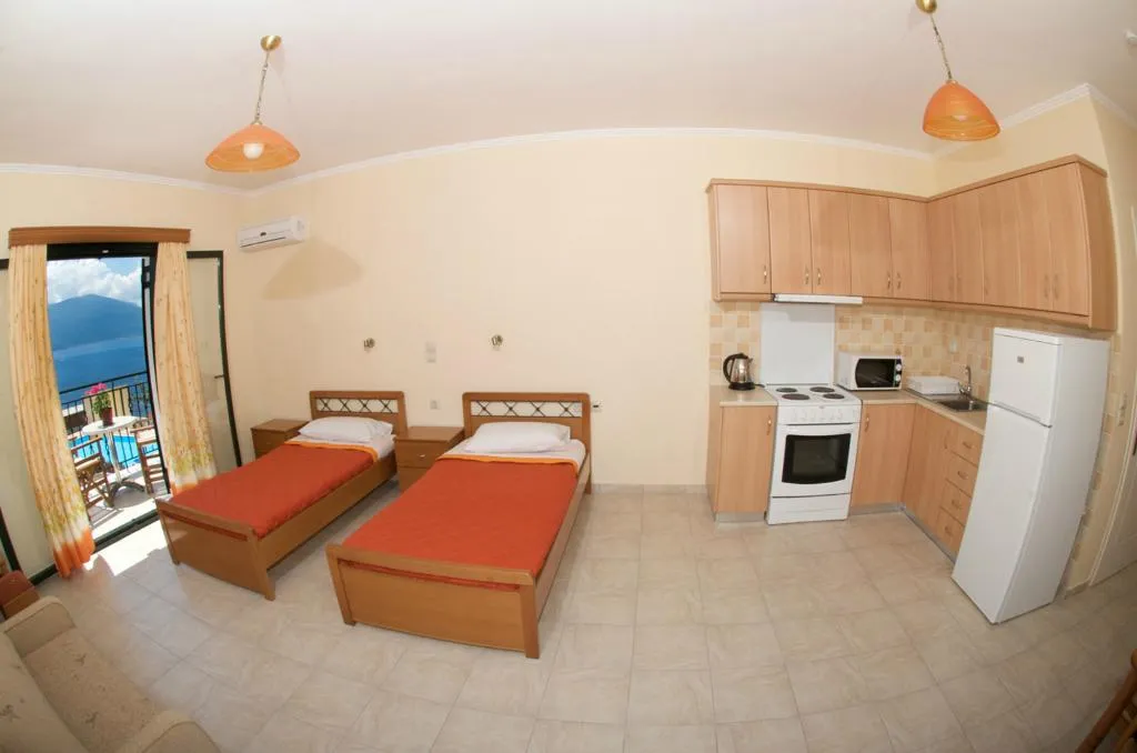 STUDIO CAPACITY 3 Room, Fotini Apartments, Kefallinia