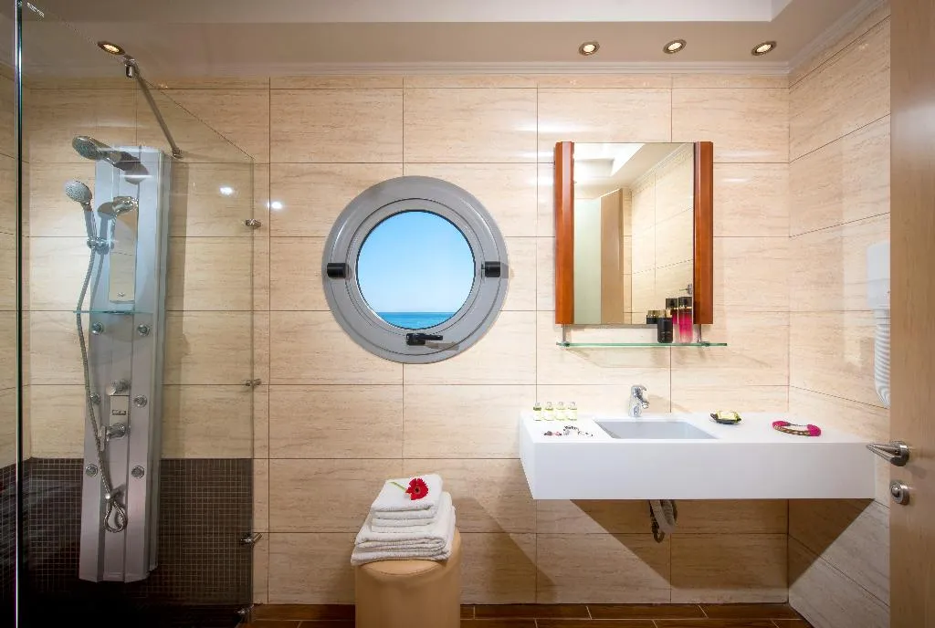 JUNIOR SUITE STANDARD Room, Corissia Princess, Crete