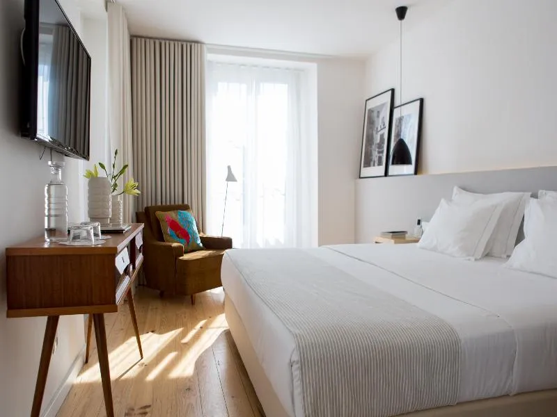 Room, The 8 Down Town Suites, Lisbon