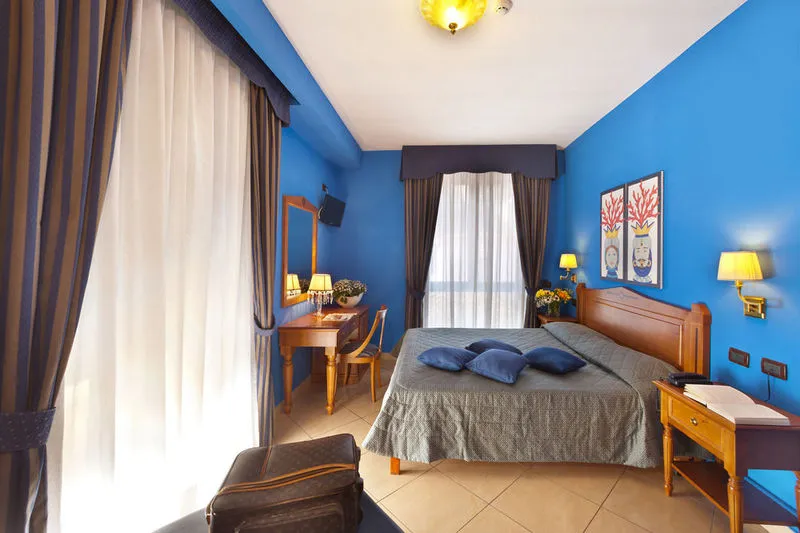 Double or Twin STANDARD Room, Ulisse Deluxe Hostel, Naples
