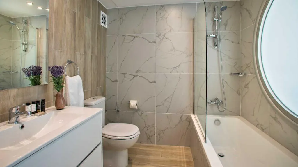 Double or Twin SEA VIEW Room, Leonardo Plaza Cypria Maris Beach Hotel & Spa, Cyprus