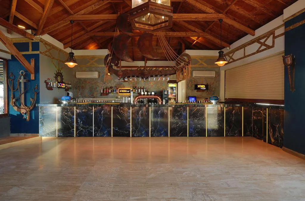Bar, Sealight Resort Hotel, Izmir