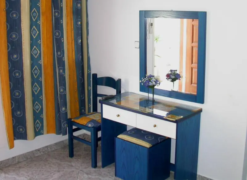 STUDIO CAPACITY 2 Room, Christos Makrinos Rooms, Santorini