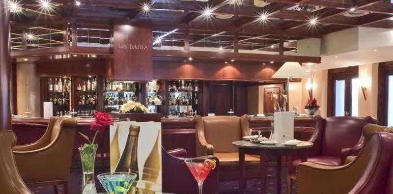 Bar, Pullman Madrid Airport Feria, Madrid