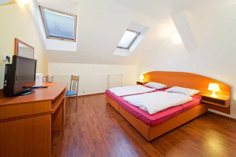 Room, Apartment Amandment, Prague