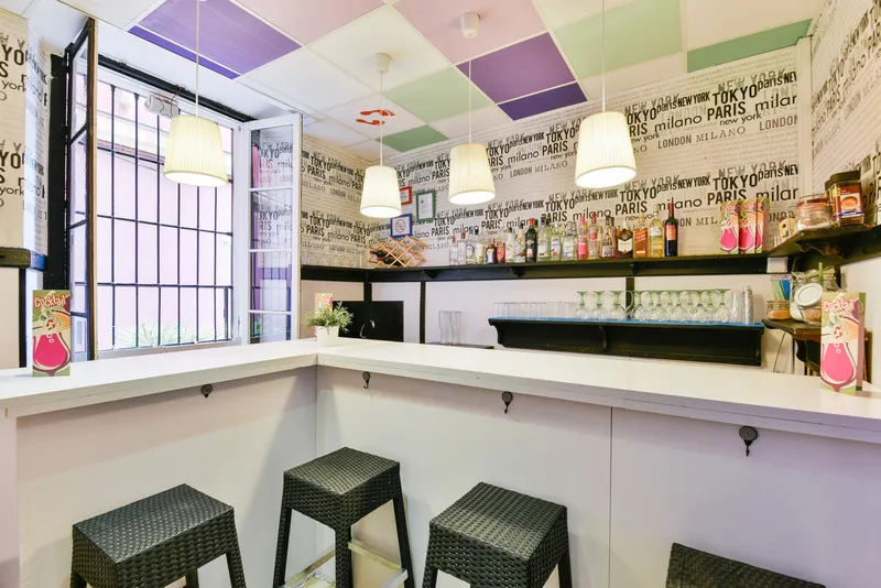 Bar, Feel Hostel City Center Malaga, Costa Del Sol