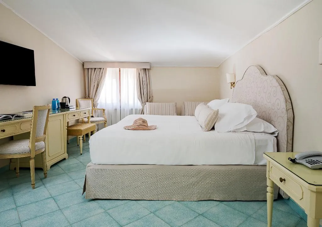 DOUBLE CLASSIC Room, Hotel Jaccarino, Naples