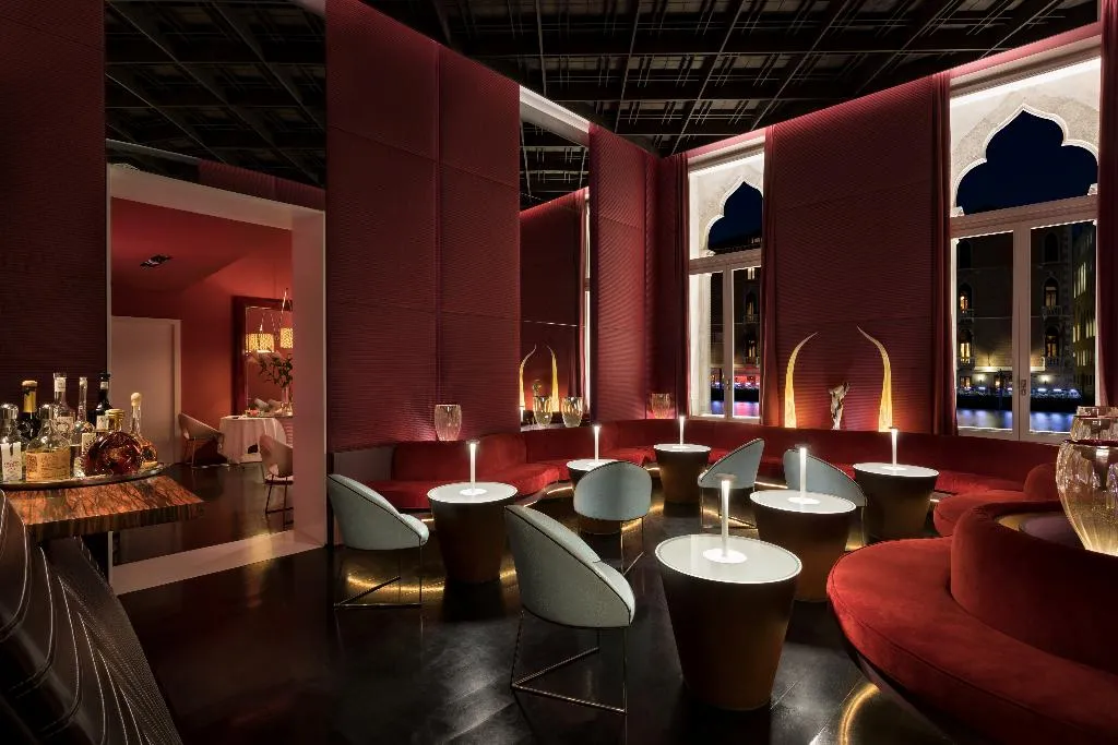 Bar, Sina Centurion Palace, Venice