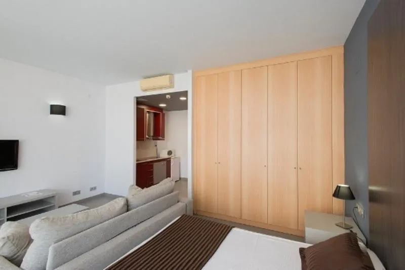 STUDIO CAPACITY 4 Room, Apolo Suites Rentalmar, Costa Dorada