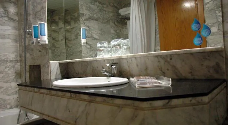 DOUBLE PREMIUM Room, Catalonia Park Güell, Barcelona