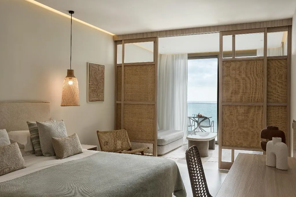JUNIOR SUITE SEA VIEW Room, Mare Paphos, Cyprus