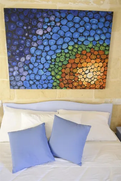 Room, Ta Girardu, Gozo
