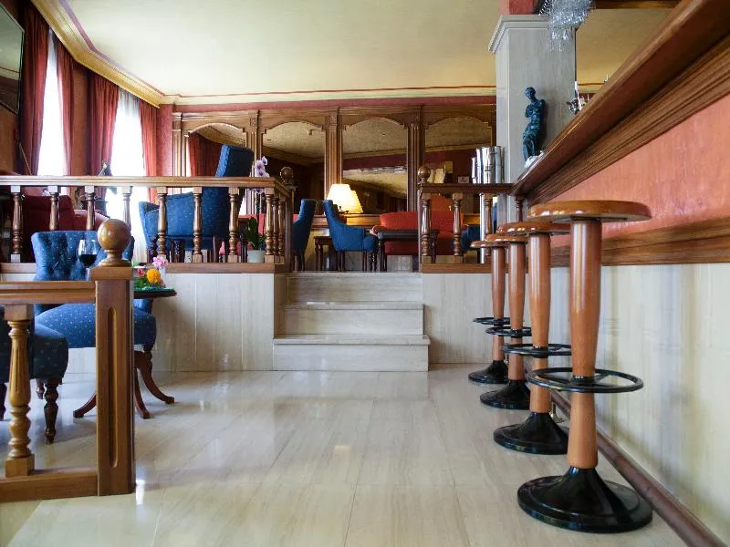 Bar, Plaza Cavana, Costa Del Sol