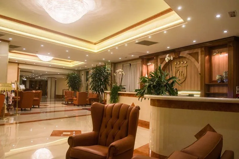 Lobby, Palace Hotel Legnano, Milan