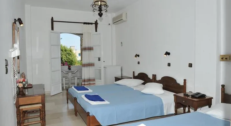 Room, Proteas Hotel, Santorini
