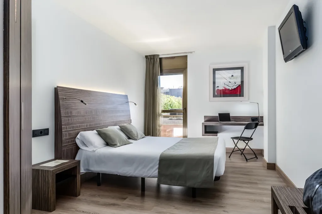 Double or Twin STANDARD Room, HC Mollet Barcelona, Barcelona